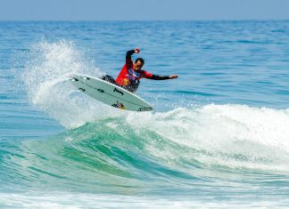Surfistas portugueses entram hoje em acção no primeiro grande campeonato mundial de 2017