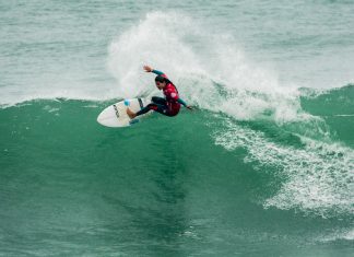 Carol Henrique é campeã do Zarautz Pro