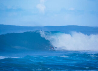 Champioship Tour: Frederico Morais despede-se de Sunset Beach no 17.º posto