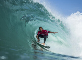 Champioship Tour: Frederico Morais despede-se de Pipeline no 17.º posto